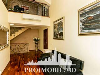 Spre vânzare se oferă apartament în 3 nivele, în bloc nou, sect. ...