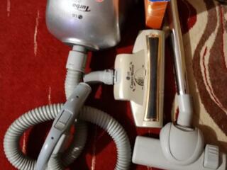 Продам пылесос мешковой LG в нерабочем состоянии.