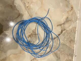 Продам новый Ethernet-кабель длиной 11 метров.