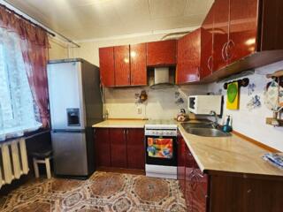 Сдам 1-ком. квартиру с ремонтом на ул. Бреуса возле Малиновского рынка.