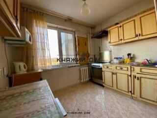 Пропонується в оренду відмінна 3-х к. кв. на Дарницькому бульварі 7, .