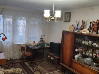 Продам в Одессе 2-х комнатную квартиру на Черемушках.  Улица Ицхака ..