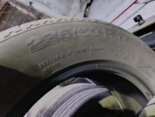Продам резину 235/60R17 зима