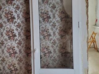 Продам две двери стеклопакет