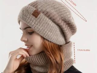 Новый комплект зимний шапка и шарф.