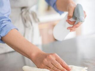 Barbat italian cauta menajera pentru curatenie apartament