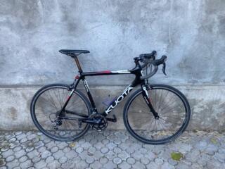 Шоссейный карбоновый велосипед Kuota Korsa