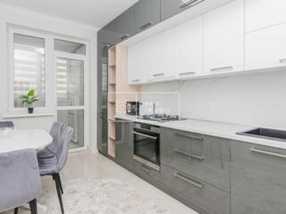 Spre închiriere apartament cu două odăi și living, bloc nou, amplasat 