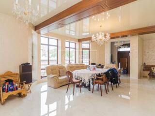 Spre vânzare casă în 3 nivele și subsol, amplasată în mun. Chișinău, .