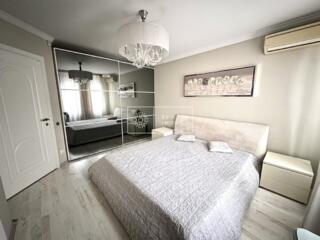 Vă propunem spre chirie apartament cu 2 odaie, bucătărie și living, ..