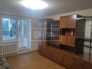 Se oferă spre vânzare un apartament spațios și luminos cu 3 ...