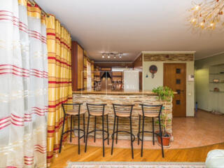 Vă propunem spre vânzare apartament cu 2 odăi și living, bloc ...