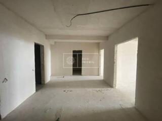 Vă propunem spre vânzare apartament cu două odăi și living bloc nou, .