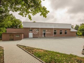 Se dă în chirie spațiu comercial în comuna Ciorescu. Facilități: ...