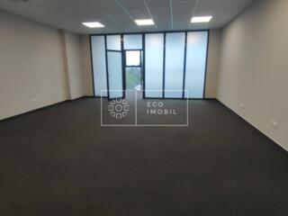 Se oferă spre închiriere oficiu într-un business centru pe str. Mihai 