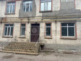 Se oferă în chirie spațiu industrial pe str. Valea Bâcului. Pe două ..