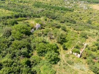 Se vinde lot cu destinația industrială în Codrii Orheiului, com. ...