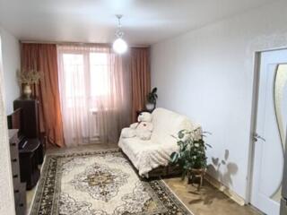 Отличный вариант! Жилая 3 ком. квартира, редкий 2 этаж!