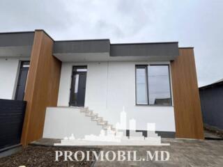 Vă propunem spre vânzare acest duplex în 2 nivele, amplasat în or. ...