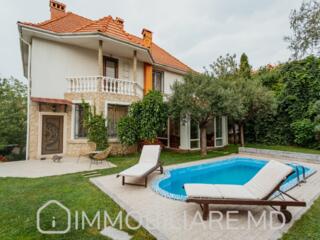 Casă cu 3 niveluri, or. Codru Vă propunem spre vânzare casă cu 3 ...