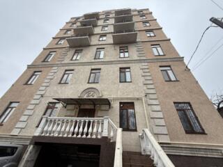 В продаже 1- комнатная квартира студийного типа. Общая площадь 33 м2 .