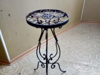 ПРОДАМ ПОДСТАВКУ для цветов!