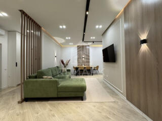 Apartament spațios în centrul orașului! - Suprafața de 90 mp. - 3 ...