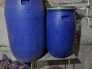 Продам 2 бочки из пищевого пластика