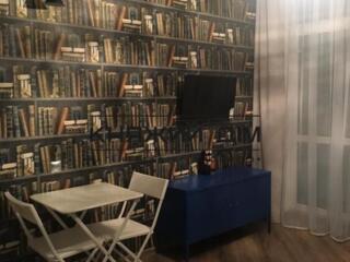 Оренда 1 кім. квартири студіо по Харківському шосе 188. У квартирі є .