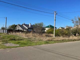 Предлагается к продаже угловой участок 6 соток, для жилой застройки, .