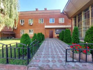 Продаж офісної будівлі в Бориспільського району, с. Чубинське вул. ...