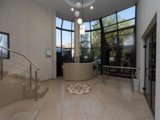 Сдаётся офис помещение. Шевченковский район, улица Олешковская ...