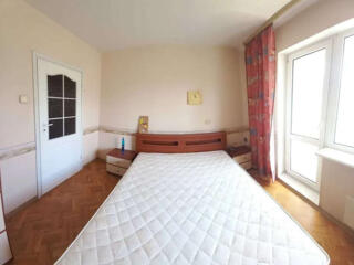 Продается четырехкомнатная квартира в Киеве, Дарницкий район, ...