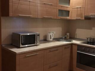 Трехкомнатная квартира спланированная на две квартиры на ...