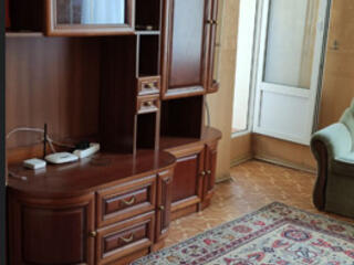 2-комнатная квартира на Черёмушках, кирпичный дом, заезжай и живи