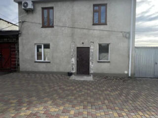 Продам 2-х этажный дом в Лузановке