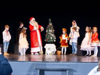 Postul vacant este Profesor de Actorie în grupuri de copii (8-17 ani)