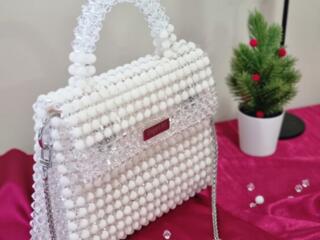 Продам сумку из бусин. Принимаю заказы.