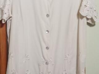 Женские блузы- рубашки немецкий 44р-р (50), приличные.