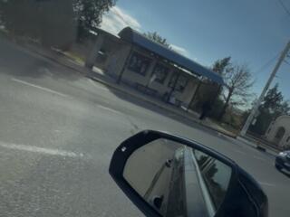 Парканы напротив арки Остановка