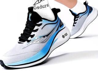 Кроссовки 42-43 размер, летние шлепанцы 44-45размер новые супер цены!