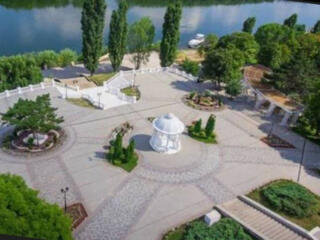 Центр - Набережная! Сдаётся уютная квартира с видом на Днестр