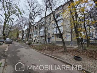 Apartament cu 2 camere, sect. Botanica Vă propunem spre vânzare ...