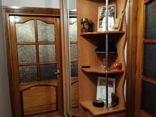 Продам шкаф-купе.