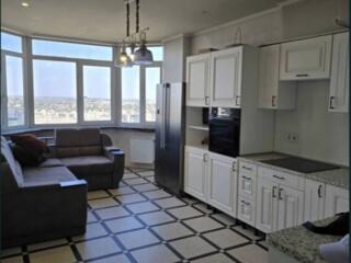 Предлагается к продаже светлая и просторная квартира с современным ...