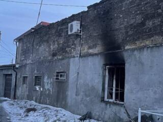 В продаже дом общей площадью 68 м2, жилая 40 м2, кухня 8 м2. Участок .