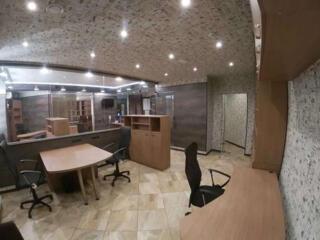 Пропонується в оренду затишний офіс по вул. Дніпровська Набережна 26 .