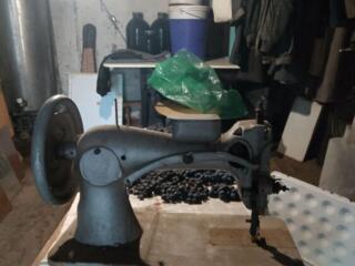 Винтажная Промышленная Швейная Машина СССР