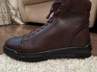 Продаю зимние ботинки 39-40 р.