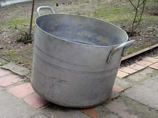 Продам Кастрюли для кухни